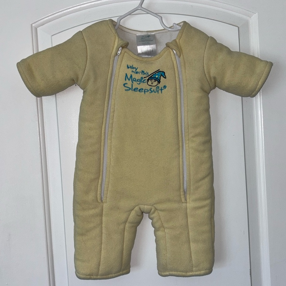 baby Merlin’s Magic Sleepsuit 6-9 months 18-21 pounds large fleece yellow